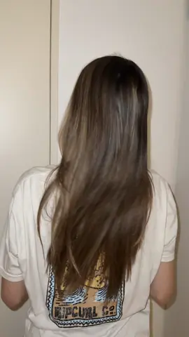 Estoy usando la nueva línea Pantene Biotinamina B3 Anticaida y ya quiero ver los resultados! @Pantene Latinoamérica  #PanteneBiotinaminaB3Anticaida Caída por quiebre vs. Shampoo no acondicionante. Producto cosmético.