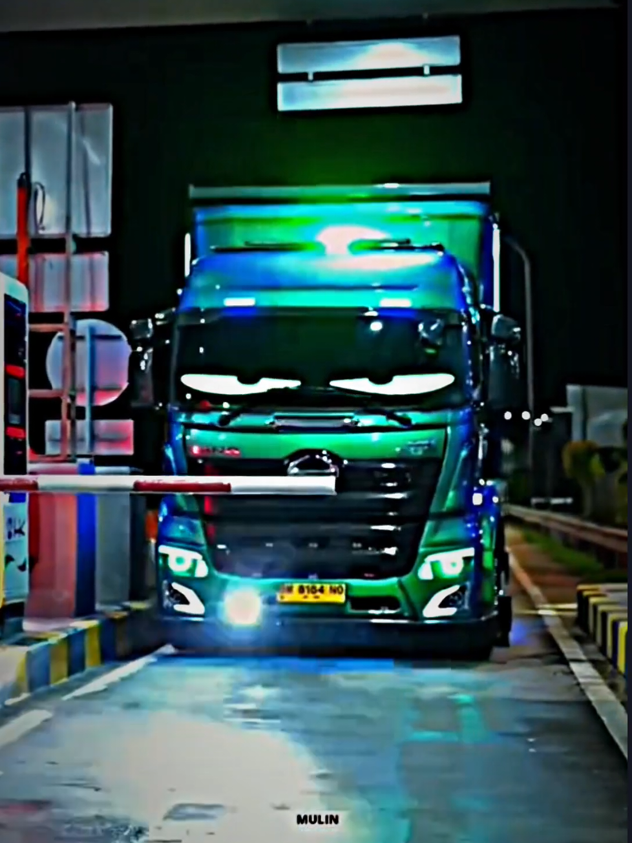 mga truck lover dyan bilan nyo na alaga nyo nito! #truck #trucks #truckeyes #eye #led #ledeyes #demoneyes #devileyes #fyp 