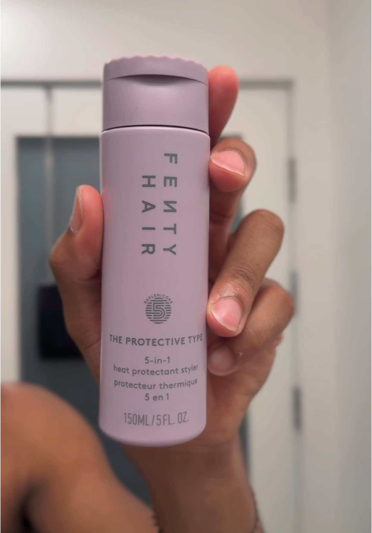 Decided to get braids for the first time in a few years so I had to make sure I prepped the right way. - Used @Fenty Hair heat protection styler and it worked pretty well and smelled GREATTT. I could even still smell it after I took my braids out a whole month later - As always @MyRevAir gives me my best results with a faction of the heat of traditional blow dryers
