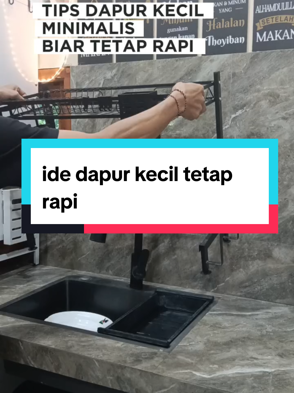 ruangan dapur kecil perabotan banyak,bingung mau di taruh dimana?rak wastafel ini kapasitas besar bisa untuk menampung piring gelas setelah di cuci di wastafel.bahan kokoh tahan karat. #perabotandapurmurahmeriah #perabotanrumahmurah #produkviral #rakwastafelcucipiring #rakpiringwastafel #rakserbaguna #rakdapur #dapurkecil #dapurminimalis #dapurestetik 