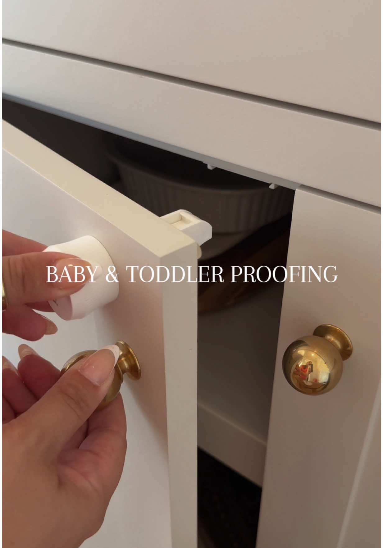 Every momma needs these!🙌🏼 Link is in my bio to shop.🤎 #babyproofing #toddlermom #amazonfinds #amazonmusthaves #amazonhome #cabinetlock #doorlock #homesafety #amazongadgets 