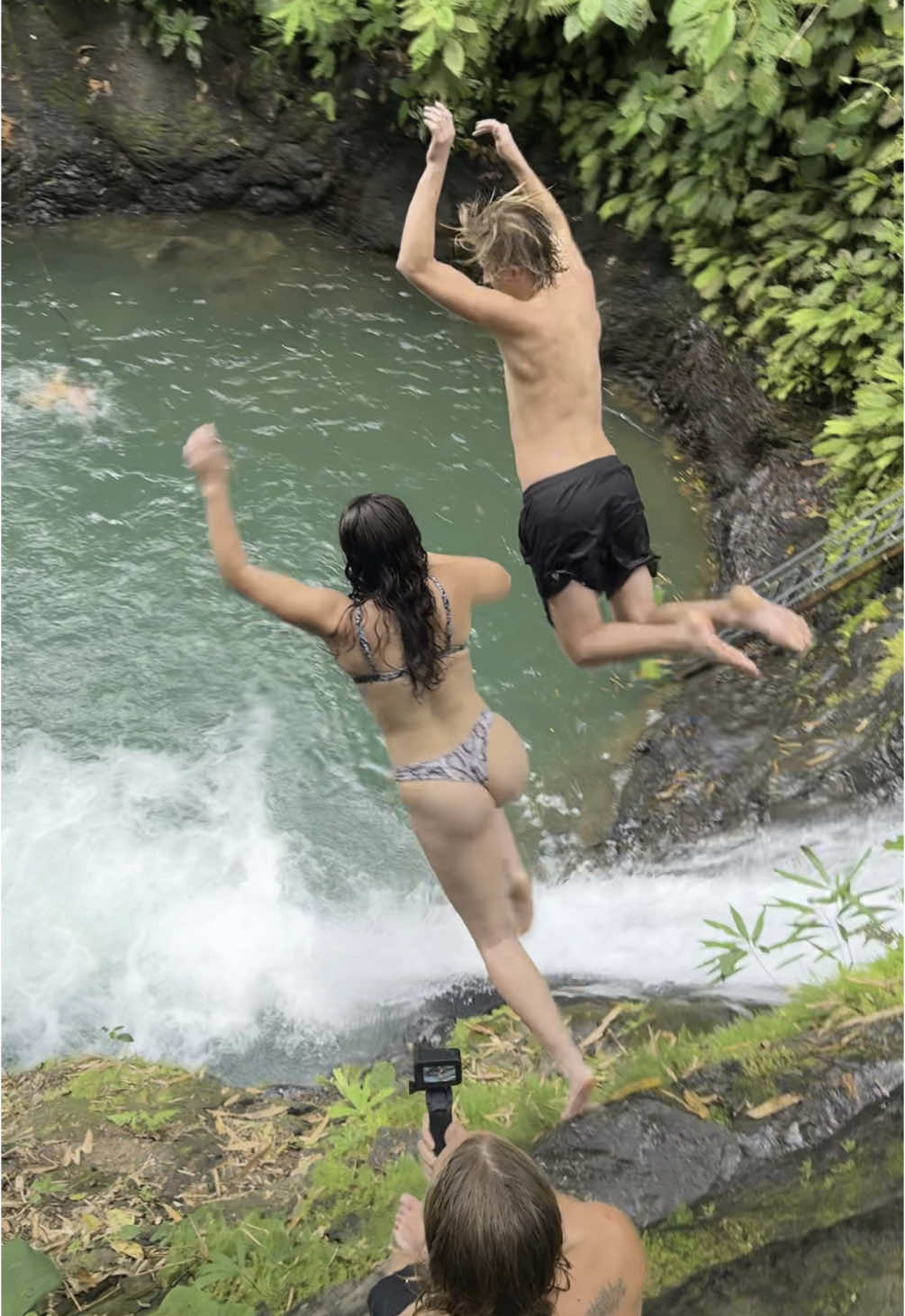 Cliff jumping with my girlfriend in Costa Rica! @tori :) 