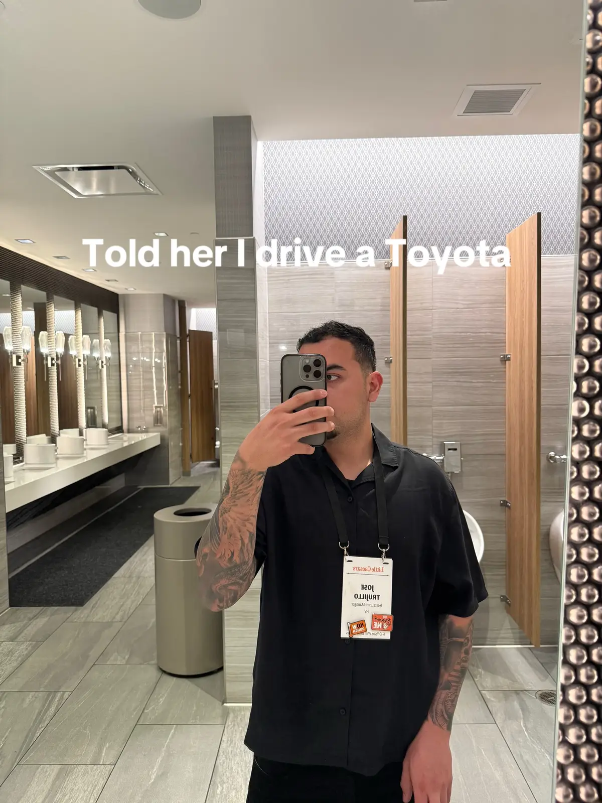 Ik it’s not an actual Toyota but it still counts😭😭#fyp #catsoftiktok #follow #trending #holyfkinairbal 