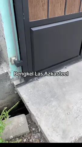 Pagar GRC listplang kombinasi plat bending cat hitam doff 📍Grand Sukatani Residence #pagarminimalis #pagarestetik #bengkellascikarang #pagarmurah #cikarangbekasi #anyam #anyaman #bengkellas #plat #bending #grc 