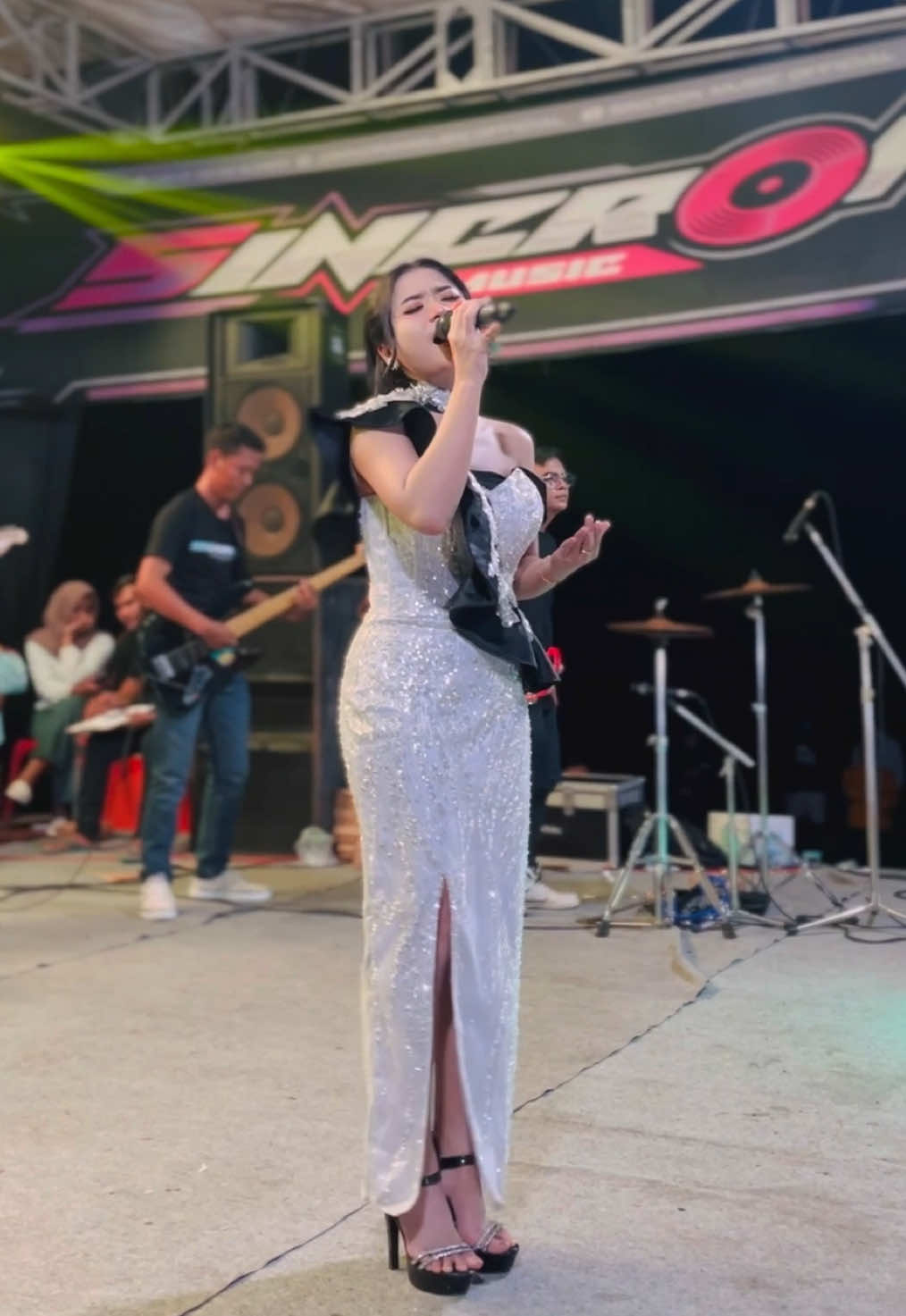 Bayu nendi bayuuuu 😩 . #muarahati #septianayu #septiayu #sincronmusicofficial #sincronmusic #sincronmusicgrobogan 