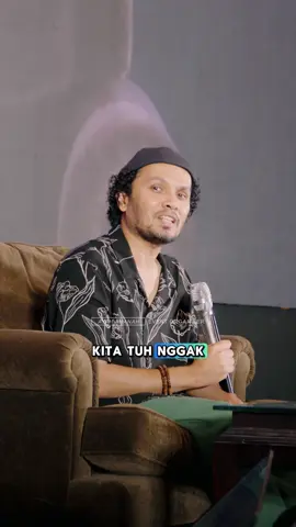 Tulus itu diuji saat harapan engga terpenuhi, tapi tetap memilih jalan hijrah karena Allah 🌿 〰️〰️〰️〰️〰️〰️〰️〰️〰️〰️〰️〰️〰️〰️〰️ Jadwal sharing time Ust. @Hanan Attaki insyaallah: 22 Juni: PEKANBARU 28- 29 Juni: SERANG 20 Juli: MEDAN 26-27Juli: MAKASSAR 16 Agustus : BALIKPAPAN 17 Agustus: SAMARINDA 24 Agustus : PALEMBANG 31 Agustus: LAMPUNG Cara daftarnya di website ➡️ sharingtimeuha.com 😊 #sharingtime #hananattaki #ayahamanah #bogor #karawang #solo #jakarta #jogja #malang #surabaya #semarang #depok #tangerang #bandung #bekasi #purwokerto #cirebon #garut #makassar #padang #palembang #lampung #balikpapan #samarinda