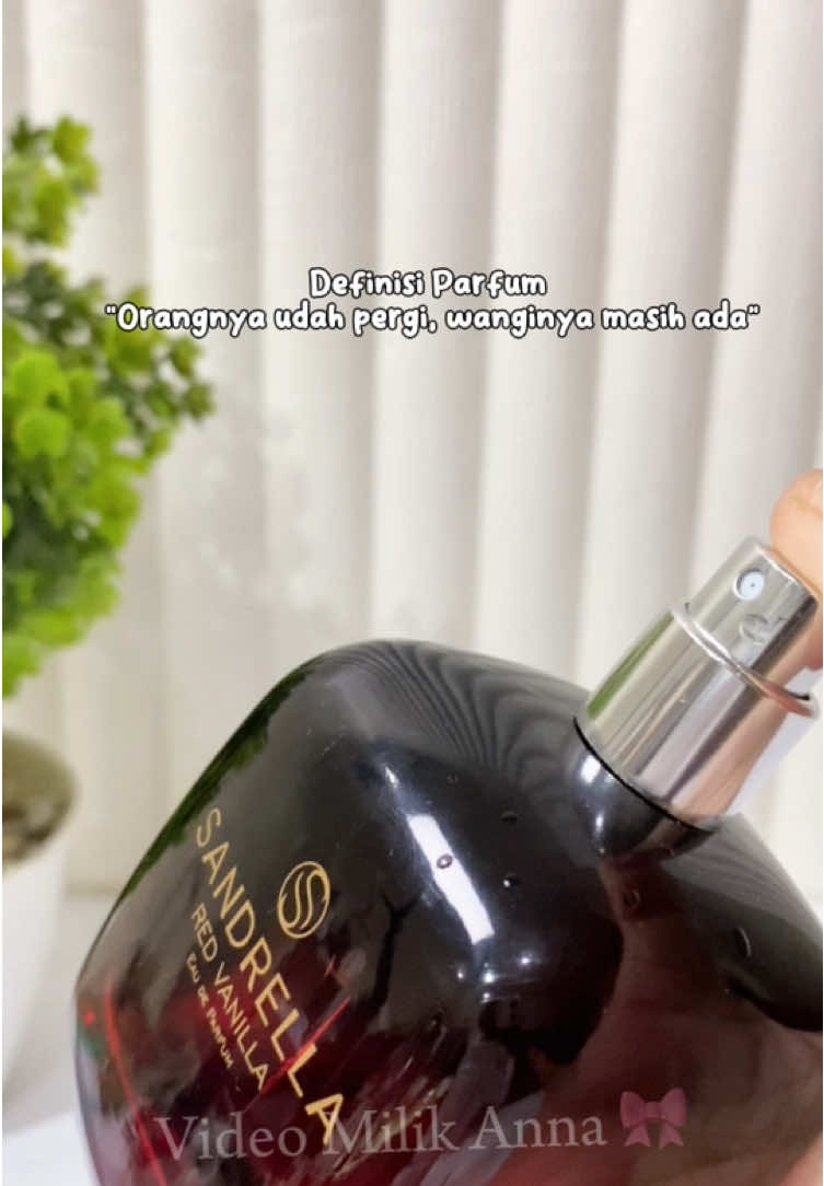 Rekomen bgt nih buat ciwi” 🥰 #sandrellaparfume #parfumeviral #parfummurah #parfumwanita #parfumcewek #parfumtahanlama 