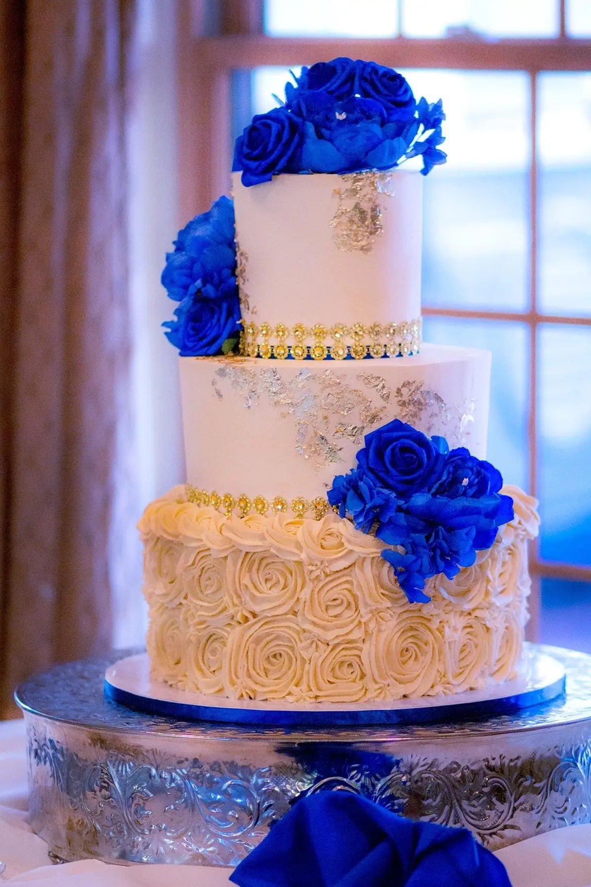 Price: $950 Size: 3-tier Servings: Feeds up to 106 Buttercream/Fondant: Buttercream  Flavors: Up to 3 Timeline to book: min 3 months  #cake #weddingcake #weddingtiktok #wedding #caketok #cakedecorator 