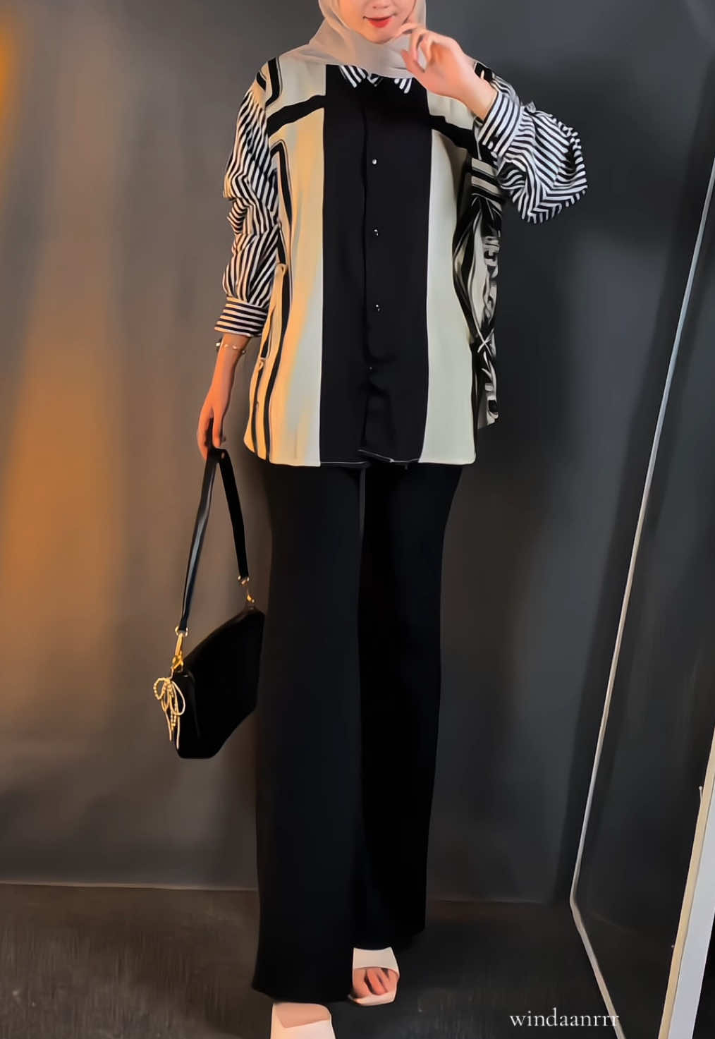 kemeja oversize motif💕 #kemejaoversize #blousewanita #katunrayon #kemejamotif #outfitideas 