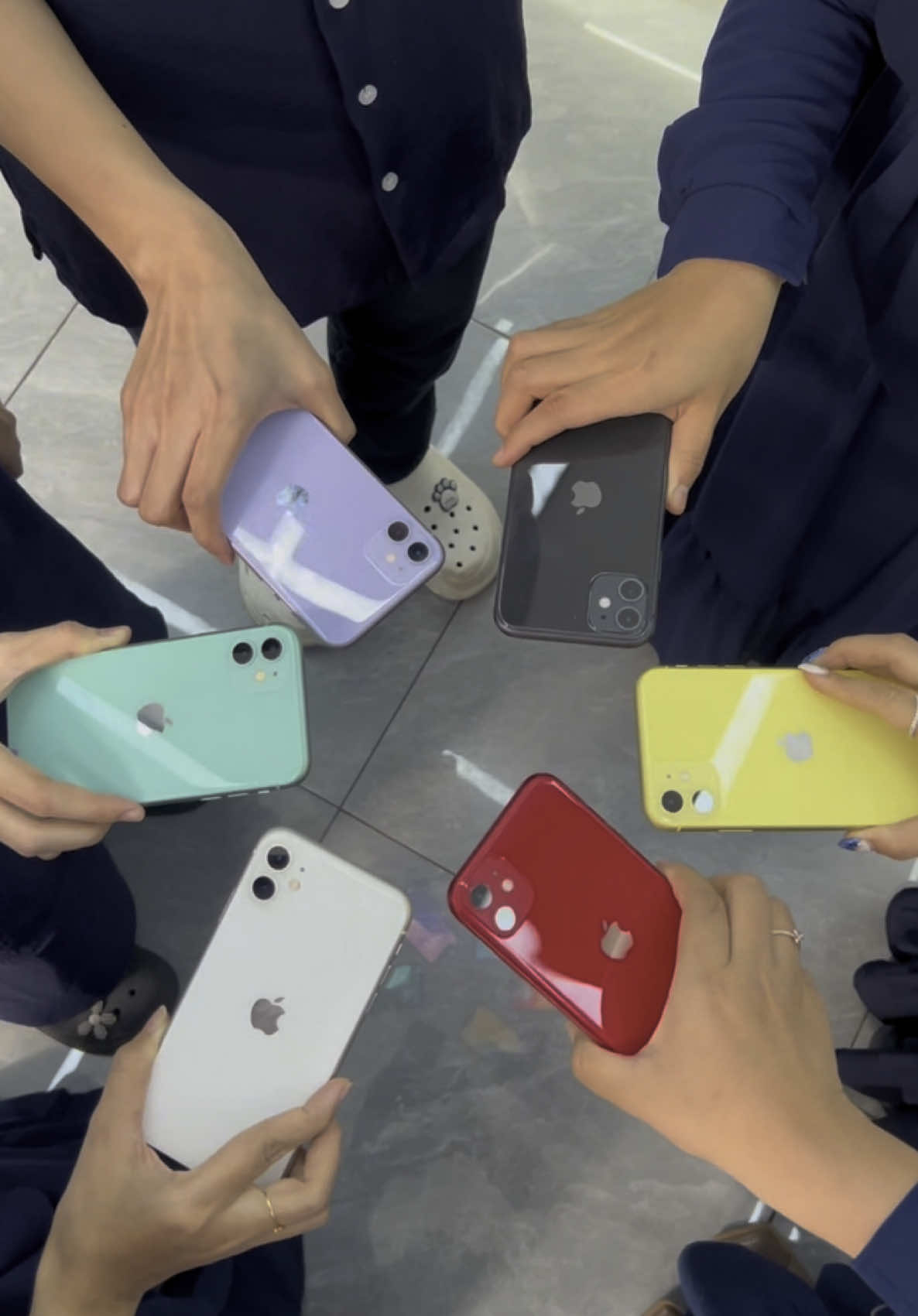 warna apa yang kalian mau gais🥰 #iphone #foryou #fyp