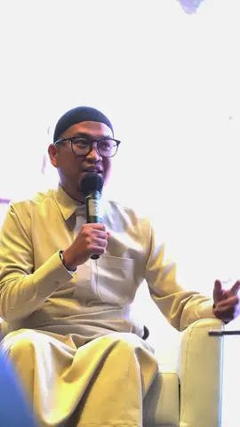 InsyaAllah, Kajian spesial bersama Ustadz Oemar Mita dengan tema “Heal The Heart” 📍 The Sultan Hotel & Residence Jakarta 📅 Sabtu, 21 Juni 2025 Siapa yang mau hadir dan duduk bareng cari tenangnya hati? Tulis “Mau” di komentar atau tag sahabat healing kamu 🤍 #maknaseries #ustoemarmita 