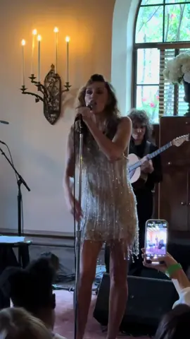 @Miley Cyrus talks about making her new album #mileycyrus #somethingbeautiful #chateaumarmont 