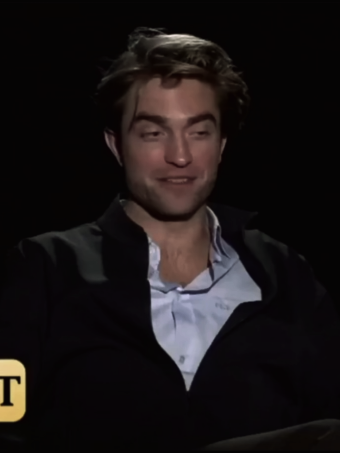 my phone is at 2% 😥 - - - - #robertpattinson #edwardcullen #twilightcast #twilightsaga #edit #fyoupage 