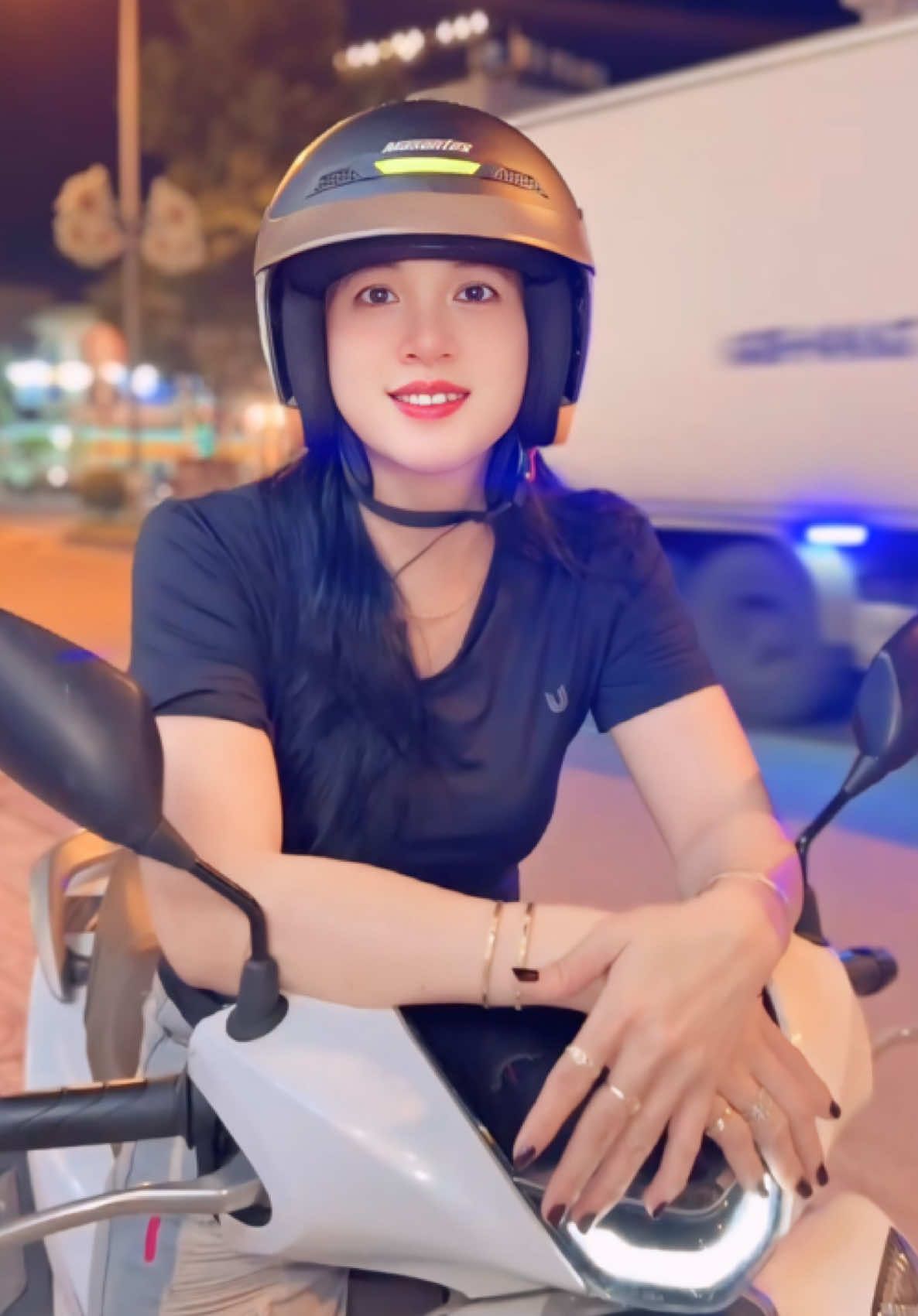 #nhacche #congiapthu13 #tieutam #❤️ #TikTok #viral #fyp #trending #🌹🌹🌹 #xuhuong #🌻 #fyppppppppppppppppppppppp  