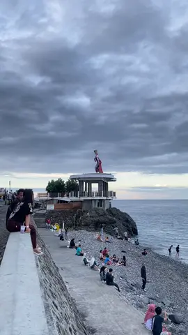 Cocok buat ngehalu💆🏻‍♂️ #watudodolbanyuwangi #banyuwangi #kalipuro24jam #banyuwangi24jam 