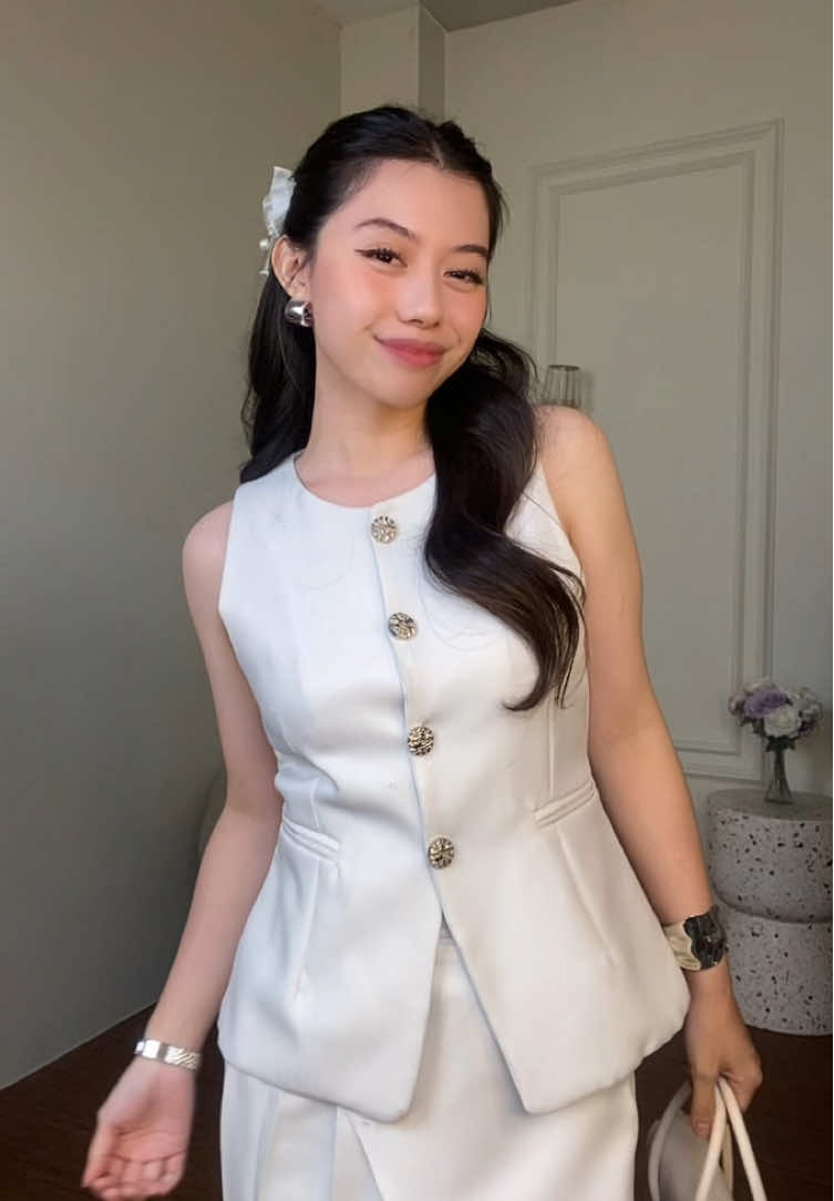 🤭💓💓  #fyp #OOTD #ootdfashion #ootdinspo #outfitinspo #outfitideas #fashiontiktok #outfit #produkviral #tiktokviral #outfitinspiration #fypツ #vesttop 