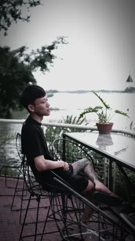 Hứa hẹn đủ điều rồi cũng xa nhau !