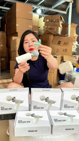 Máy massage cầm tay 4 đầu thay, 6 chế độ lực. #maymassagecamtay #massage #xuhuong #bongbuongbinh 