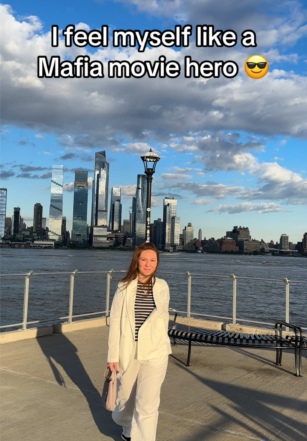 Attention, the view and the girl on this video are too cool 😎😁 #nyc #view #halicopter #movie #movieclips #fyp #viralvideo 