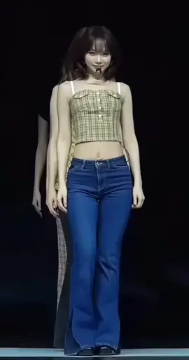 #직캠 #르세라핌 #김채원 #청바지코디 