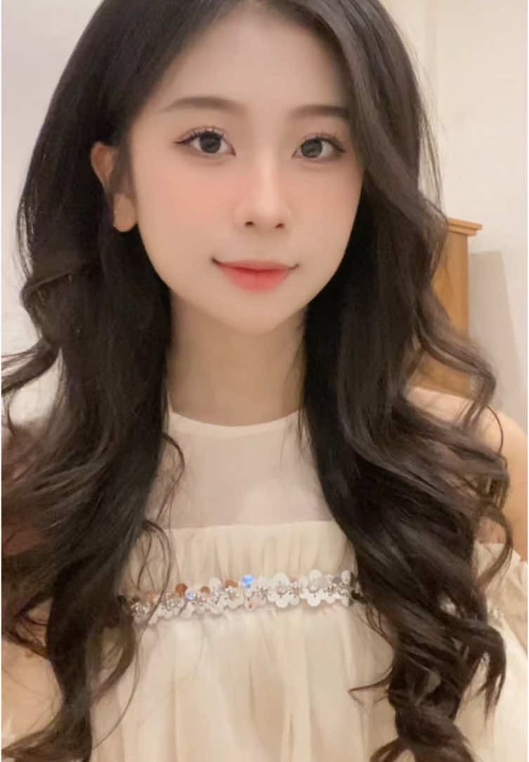 🧏🏻‍♀️