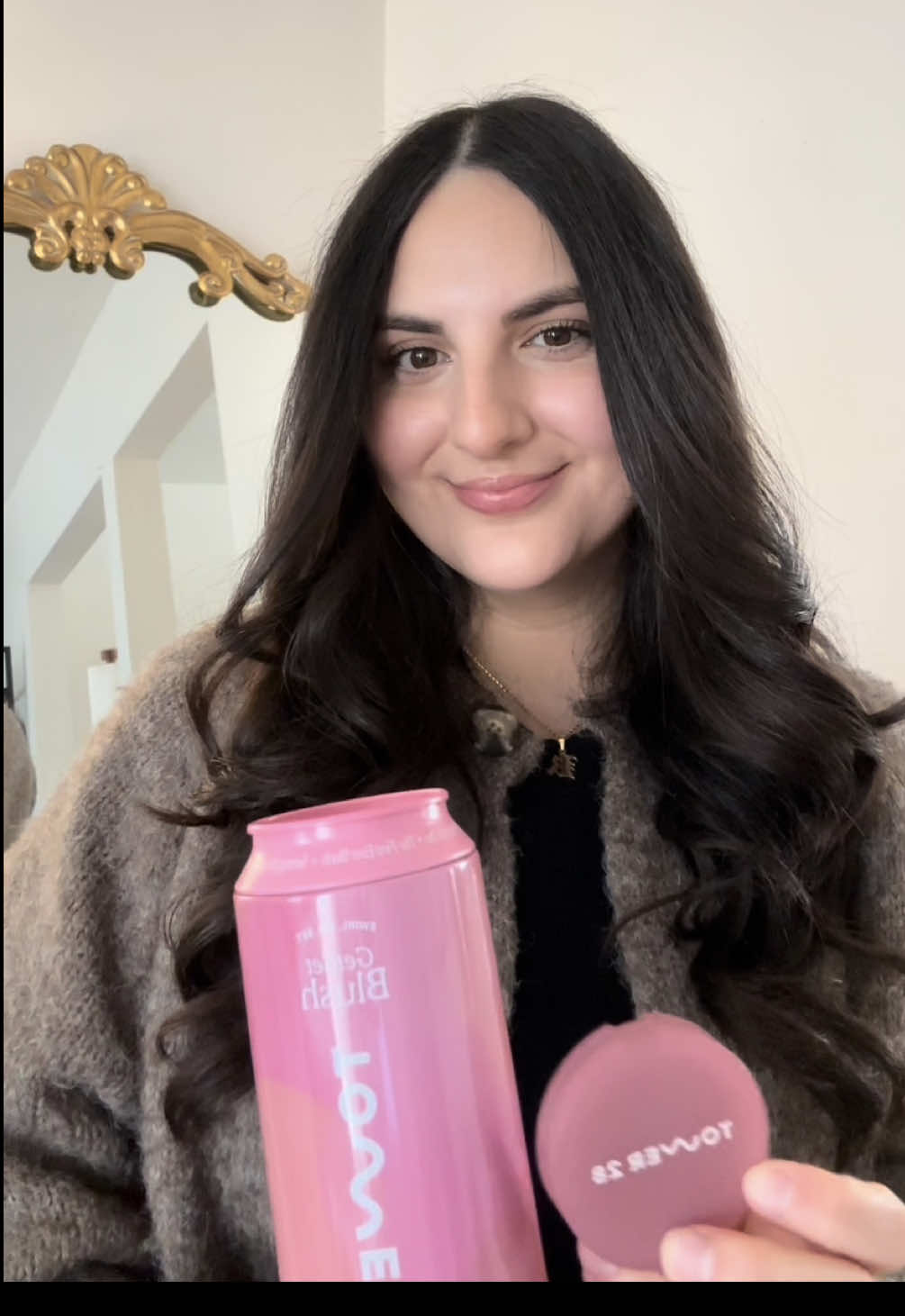 GetSet blur powder in shade Sami spritzer 🎀🌷 @Tower 28 Beauty  #tower28 #tower28blush #tower28beauty #tower28getsetpowder #makeup #beauty #cleanbeauty #skincare #la #fy #fyp #losangeles #beautycontent #sephora #cleangirlmakeup #softmakeup #grwm #naturalmakeup #everydaymakeup #pinkblush  #passyourwavytalk 