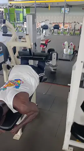 😂😂😂😂🙌🏾 📍@zeal health and fitness centre  #AfricanSports #lockedin #grow #me #personal #biceps #chest #chestworkout #gym #trendingvideo #viralvideotiktok #viral_video #follow #likе #fit #Fitness #gymmotivation #fitnessmotivation #GymLife #fitcheck 
