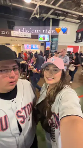11-1🧡💙 #baseball #houstonastros #hellokitty #fyp #emilyquinones #viral #astros #daikinpark #baseballszn 