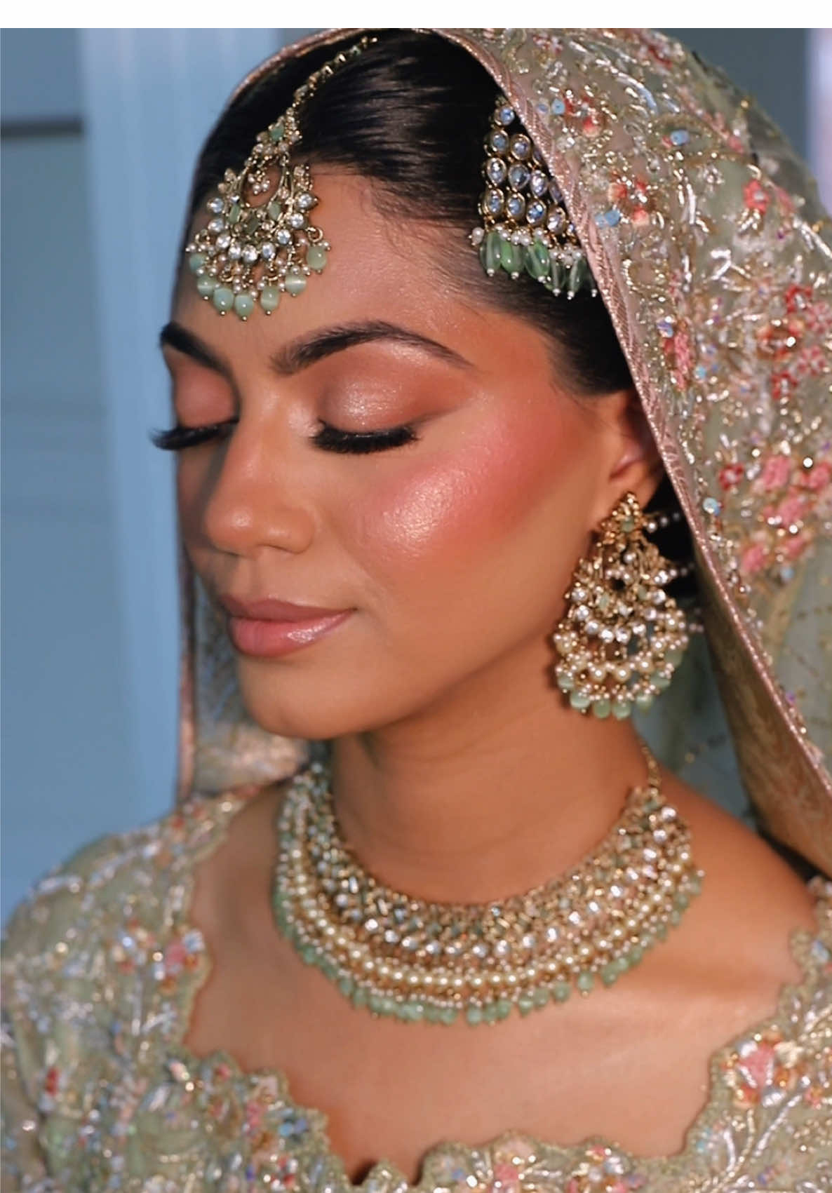 Morning Nikkah call for a soft and dreamy makeup look 😍  We went with a sleek hairstyle and just soft glowy makeup, enhancing her already stunning features 🤍 #pakistanifashion #pakistaniwedding #chicagomakeupartist #pakistanstreetstyle #chicagomua #thepakistanibride #pakistanistyle #pakistaniclothes #pakistanidresses #thepakistanibride #pakistanibride #faizasaqlain #fyp #foryou #foryoupage #fypage  Hair and makeup: @sdkmakeup  Outfit: @faizasaqlain