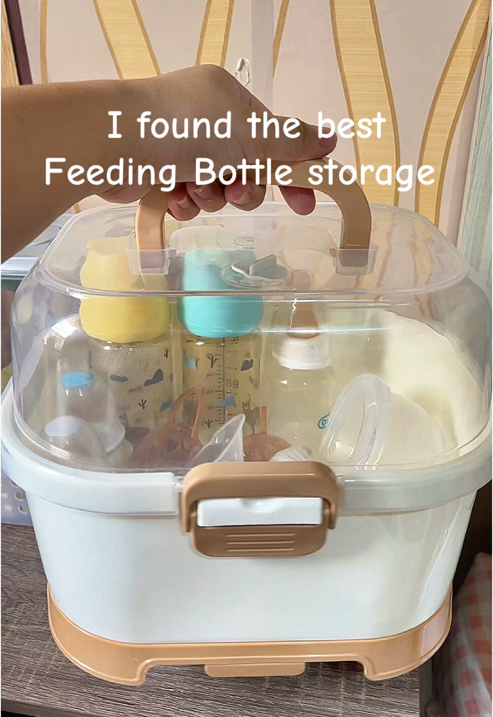 I found the best feeding bottle storage box for my baby✨#feedingbottleorganizer #feedingbottlestoragebox #dryingrack #feedingbottle #babyessentials #bottlestorage 