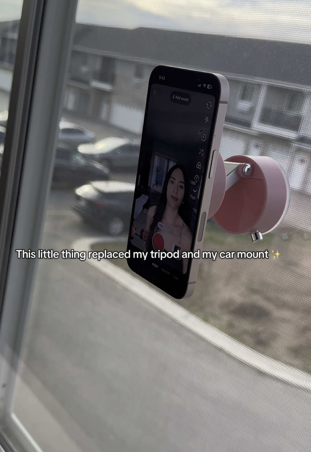 Content creators, thank me later ✨ #contentcreatormusthaves #magneticphoneholder #tiktokshopfindsfyp 