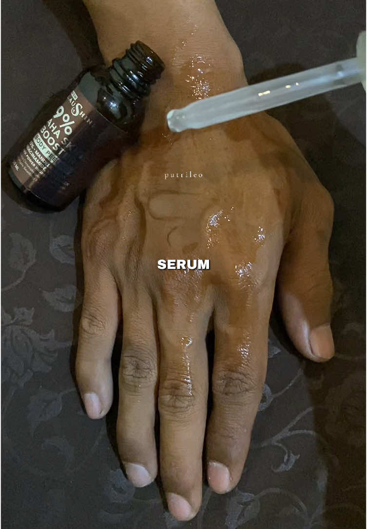 Lutut, siku, mata kaki, tangan dan kaki bisa bgt💗🤏🏻 #peelingserum #serumviral #laushine #fyp #foryou 