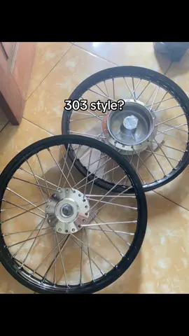 mesti enek seng komen 