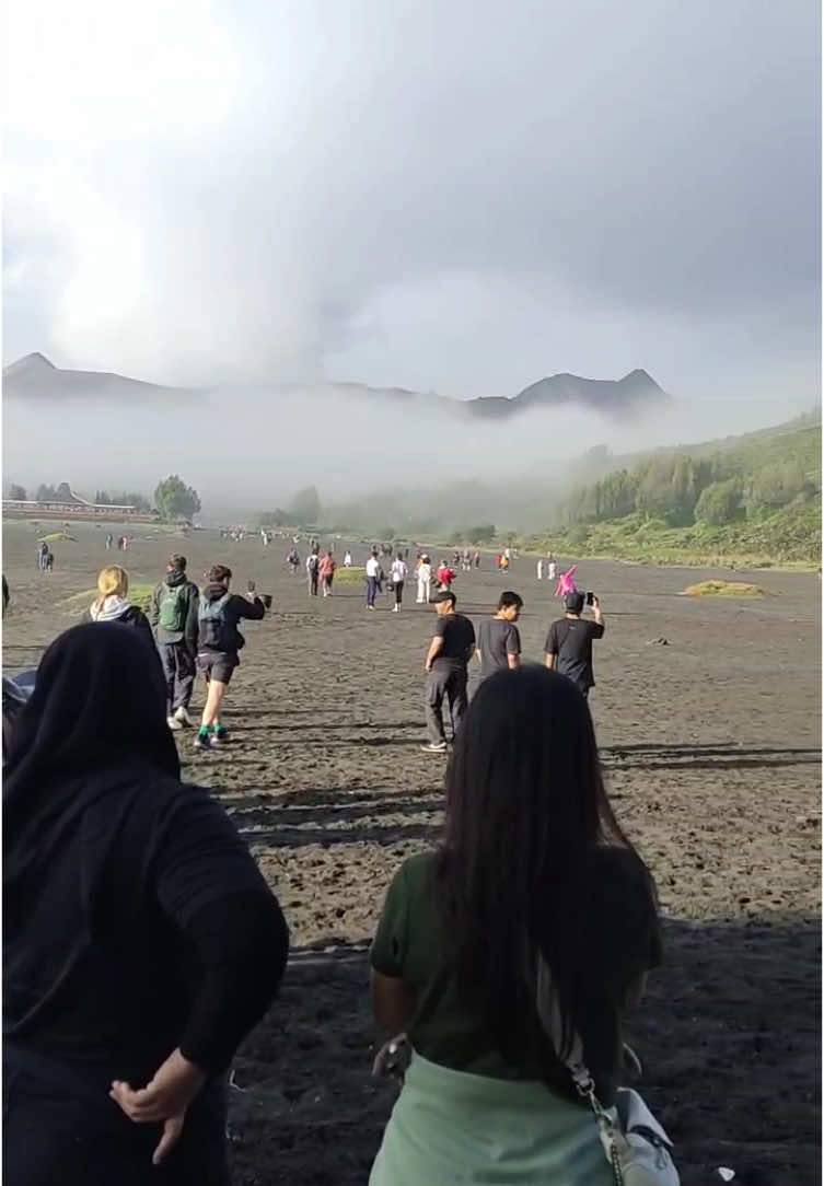 Mentahan di bromo bahan storimu #fyp #fyppppppppppppppppppppppp #tiktok #mentahan #fypage #bromo #bromotenggersemeru #bahanstory #mentahanvideo #bahan #bahanswmu 