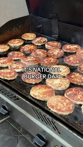 $1 Burger? Yup. 10kg of Par-Cooked Beef Burgers for $84 Ready to grill, while stocks last.  ##meatonline##burgers##beefburger