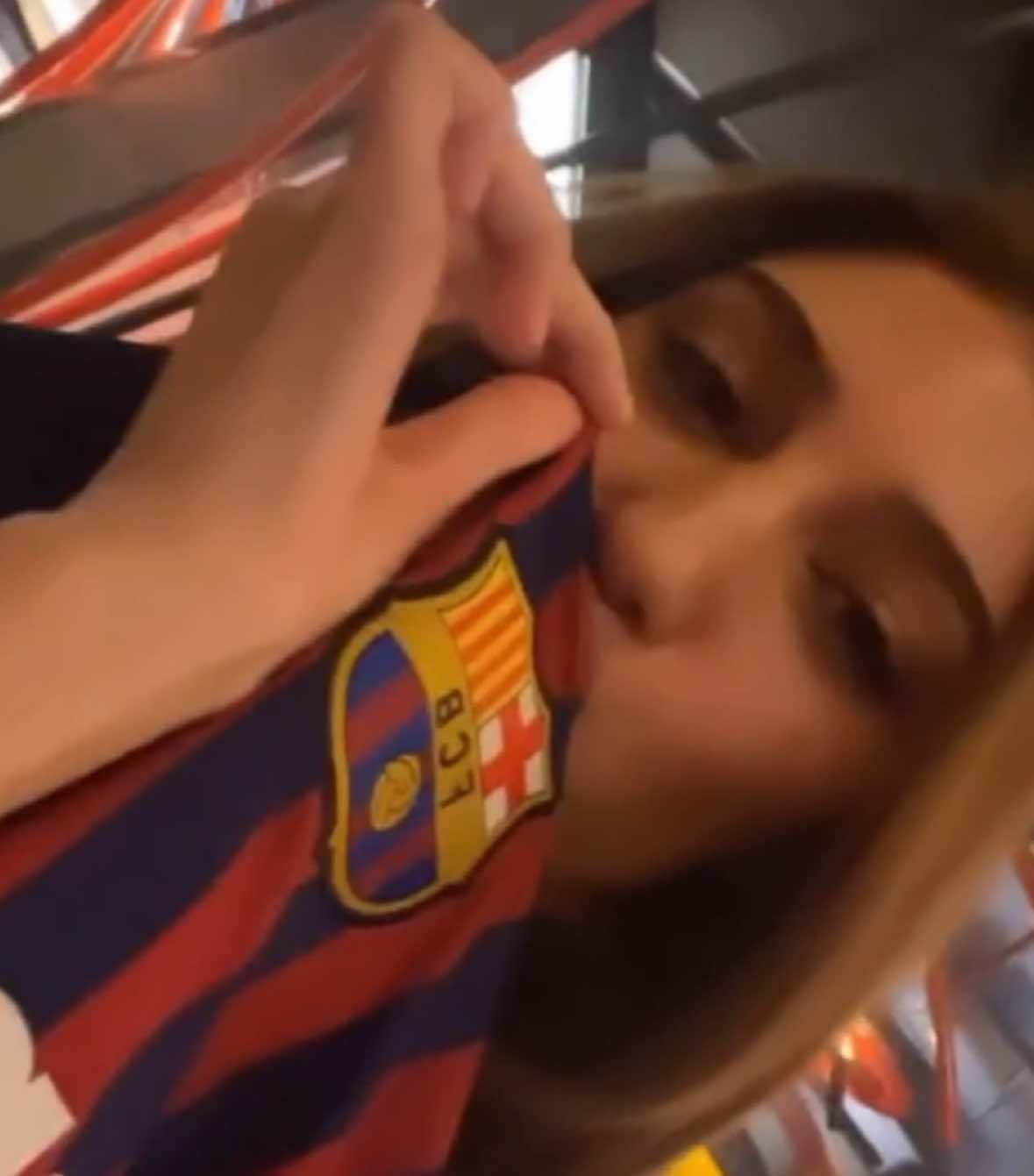 انا ما اعرف مدريد قدام شيري 😣