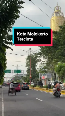 Mojokerto dengan segala cerita uniknya, punya kisah seperti apa di Kota ini ? #mojokerto #mojokerto24jam #mojokertotiktok #mojokertojalanjalan #mojokertokeren #mojokertohits #mojokertoviral #mojokerto_story #mojokertokuliner #masukberanda #foryou #4u #fyp #fypage #fypシ゚ 