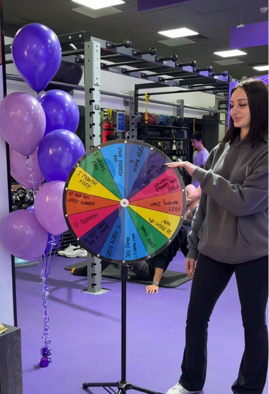 A big thank you to everyone who joined us in celebrating 17 years of Anytime Fitness Australia 🎉 We had a wonderful time celebrating with our amazing community! 💜 #afpunchbowl #anytimefitnesspunchbowl #punchy #GymTok #fyp #birthday 
