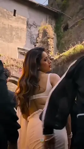 Enna venum unakku #fyp #zodiac #zxycba #naruto #vananthermagan94 #fyp #fypシ゚ #foryou #tamil #tamilsong #tamiltiktok #tamilblackscreenlyrics #tamillovesong #wedding #standwithkashmir #bts #xuhuong #squidgame #roblox #relatable #viral #hindu #trending #duet 