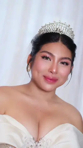 Glowing bride, Cathy 💎Makeup by Sheena Ilustre Hair by Arar#makeupbysheenailustre #cavitebasedhmua #bridalmakeupandhair #bridalhair #weddingphotography #wedding #fashion #makeupartist #birthdayshoot #beautifulmakeup #douyinmakeup #thaimakeup #arianagrande #bridalmakeupandhair #bridalshoot 