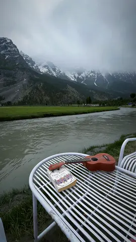 کبھی کبھی ہم سب کچھ بچا لیتے ہیں بس اپنا آپ نہیں بچا پاتے ــ ✨ #foryou #foryoupage #road2nature 