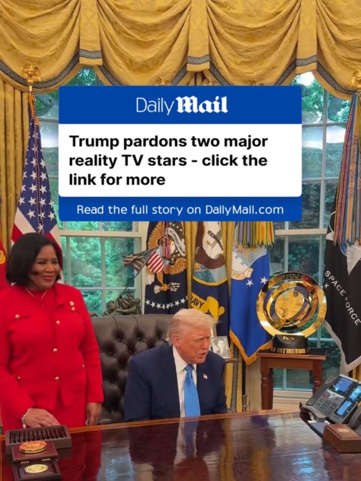 President Donald Trump pardoned two reality television stars calling their daughter Savannah and informing her of his decision. The family starred in a popular show with several spin-offs, who in 2013 were found guilty of defrauding banks out of $30 million. Click the link in bio for more 🎥X/MargoMartin47 #news ##Usa #trump #tv