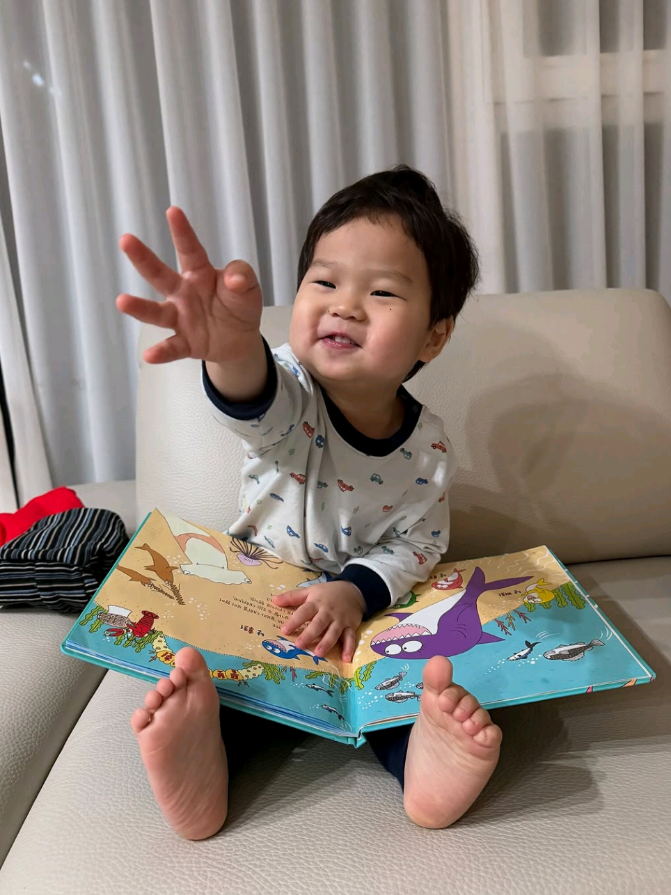 Cup cup jangan sedih ya mybbby uncle🤗😚🍇 #thereturnofsuperman #kimjeongwoo #kimeunwoo #howoofamily #fyp 