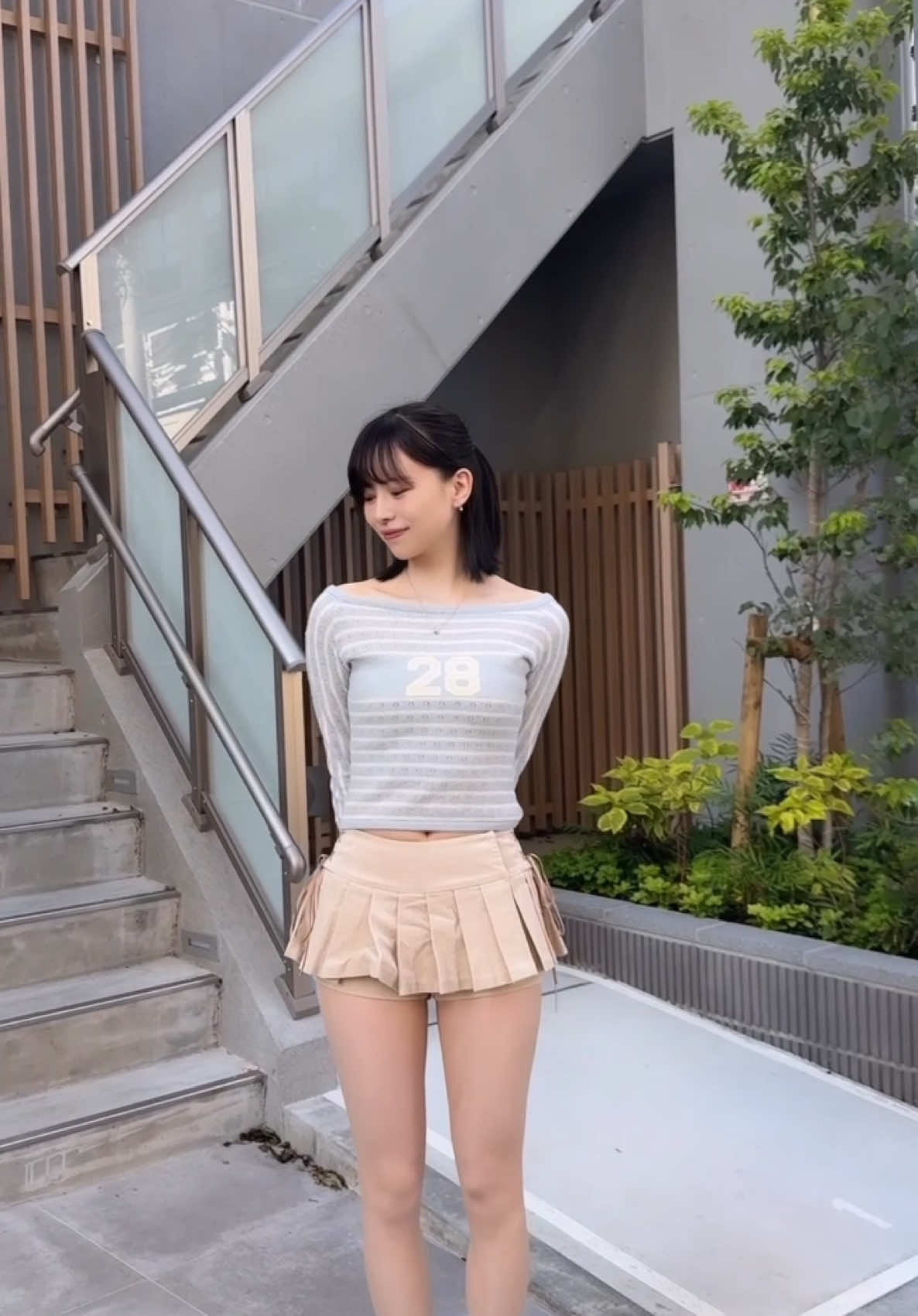 スカート曲がっちゃってる🥲 服は上下seocookieです❤️ #韓国ファッション #ミニスカート #02 #tokyo 