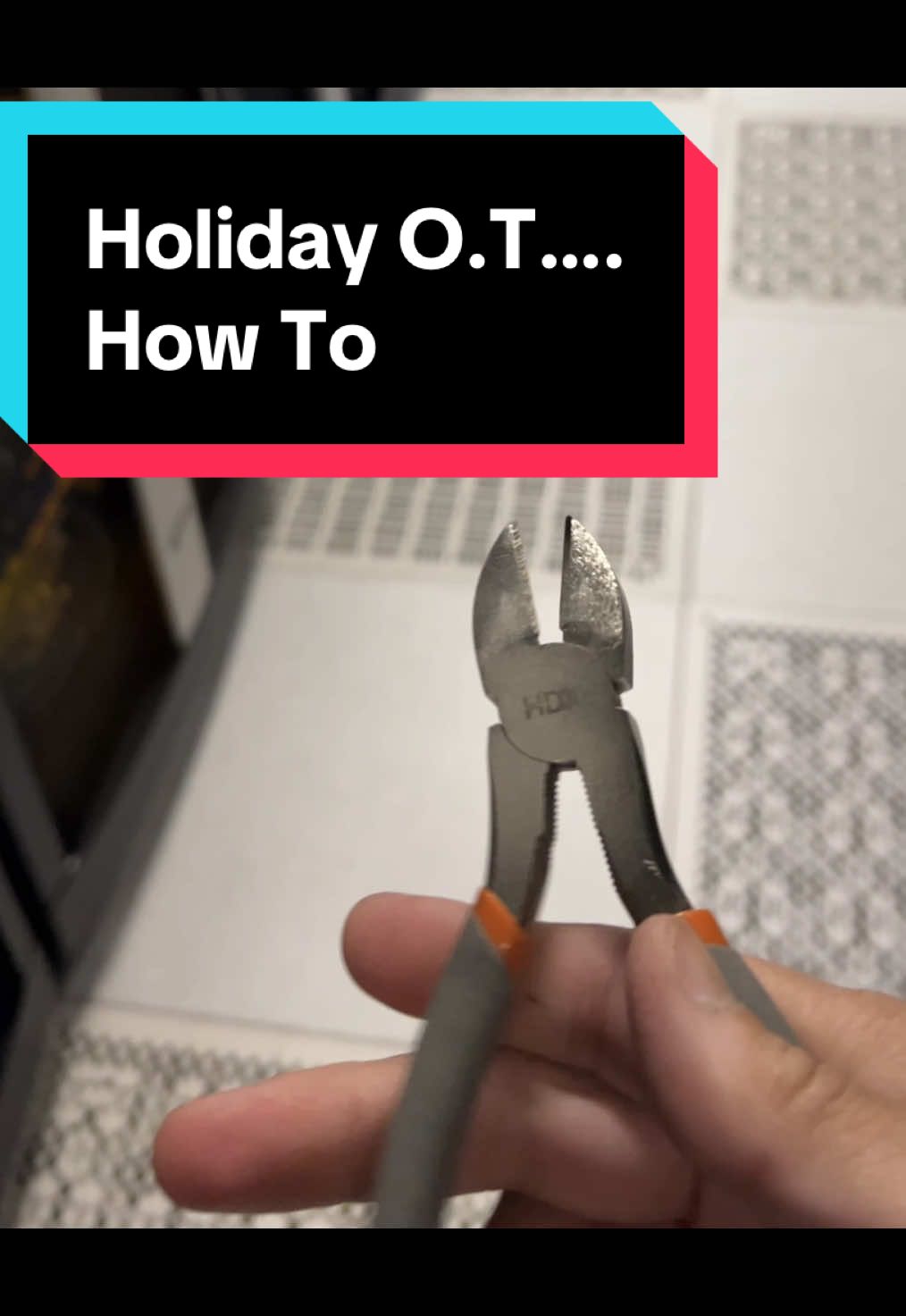 Fingers crossed I get a few tasks on the holiday so I can get that OT 🤞🏻 #techtok #tech #techfail #HP #server #Dell #datacenter #engineer #fake #humor #techtips #ghosttoast #joking #techlife 