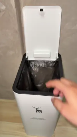trash can automatic trash can