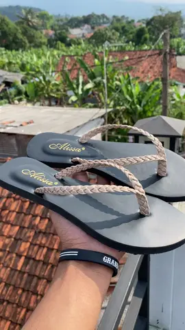 Krem❤️‍🔥 #sandalwanita  #sandaljepit  #sandalterbaru 