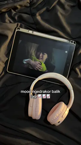Siapa yang udah nonton? 😭🥹 #parkboyoung #ourunwrittenseoul #kdrama #drakor #fyp #headphones #kdramaedit 