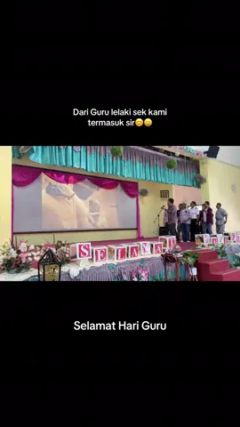 karok bersama Tn Pengetua😀#kelabmediadanfotografitiptop #kelabmediadanfotografismktengkuibrahim #smktengkuibrahim #trend #fyp @zarifmuazzam mmg penyanyi asli....penyanyi yg lain@zulhizad bin yusoff @Hairi-23.02 @nikmozulkifli @MAB 