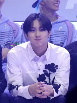 @enhypen Pretty jungwonie😭🤏🏻 #enhypen #jungwon #yangjungwon #asea2025 #fyp